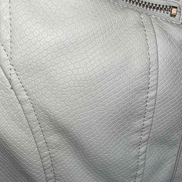 - Mossimo Off-White Faux Leather Jacket - Picture 3 of 10